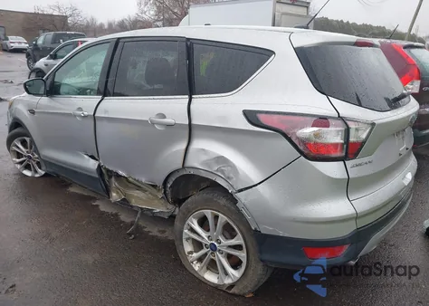 2017 Ford Escape Se z USA, uszkodzony, nr VIN 1FMCU9GD1HUA17646